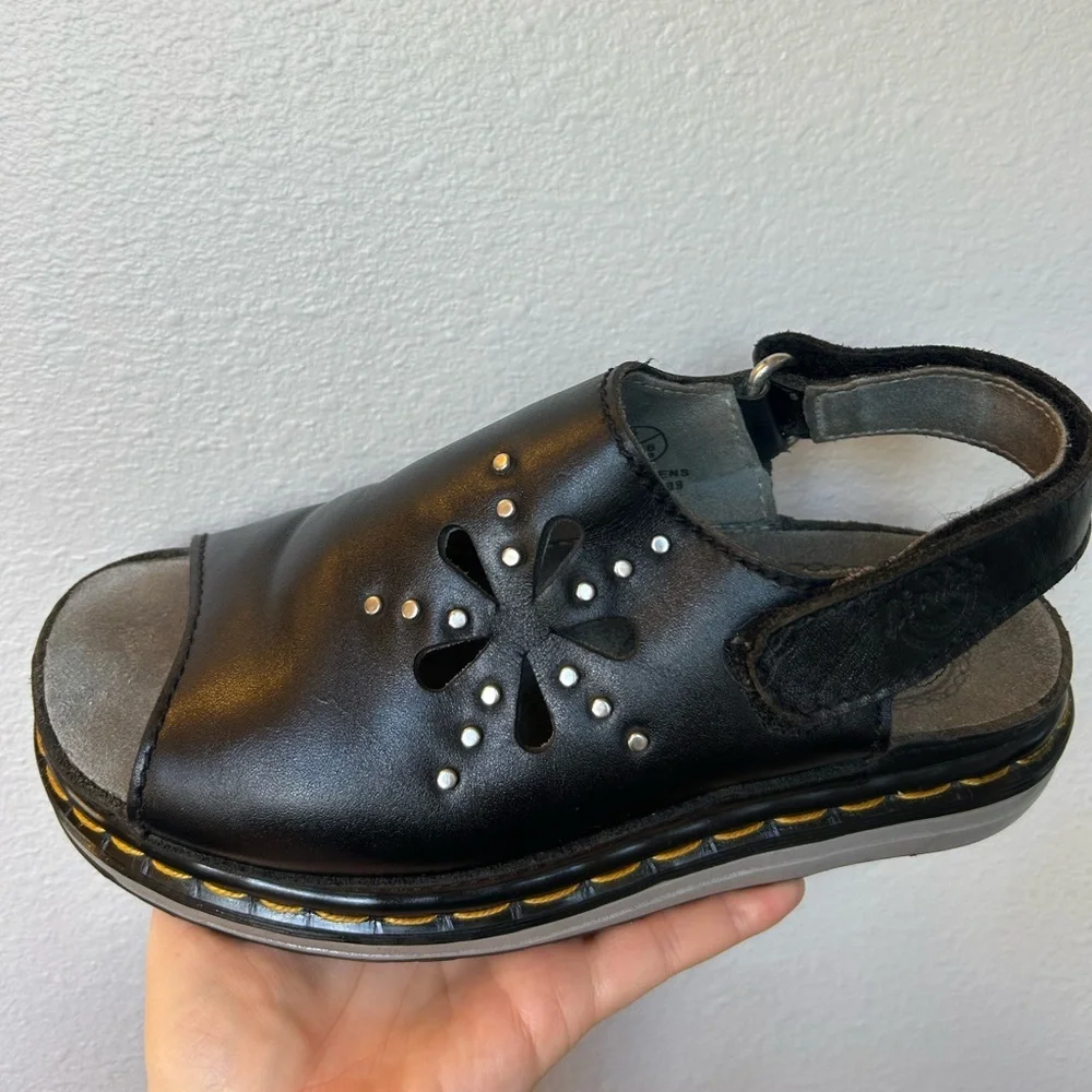 RARE Dr. Martens vintage deadstock black  flower cutout Chunky Sandals England 7 - Picture 7 of 12